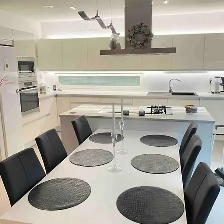 Σπίτι διακοπών Modern House *
